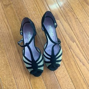 Latin dance shoes, like new, size 39 or 9